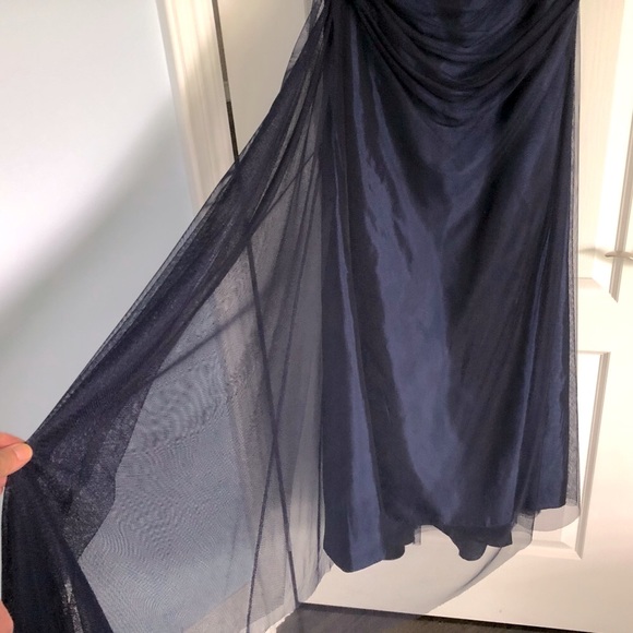 Vera Wang Navy Strapless Gown - Picture 9 of 13